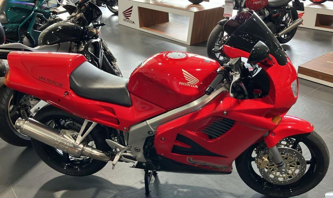 HONDA VFR 750 RC36/2