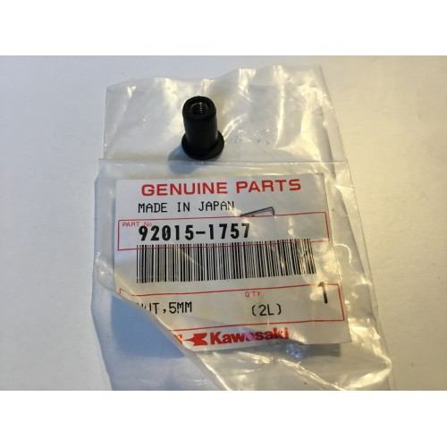 92015-1757 Gumena matica oklopa  5 mm ,Kawasaki ,razni 