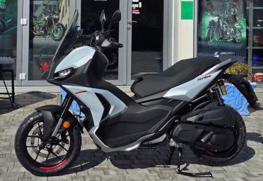 Aprilia SR GT 400